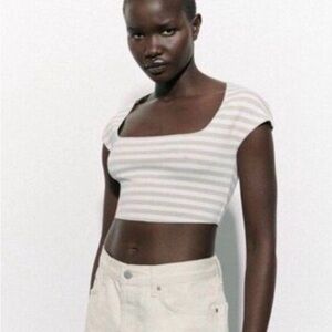 ZARA Novelty Stretch Knit Top Striped Scoop-Neck Crop Top - White/Light Gray M